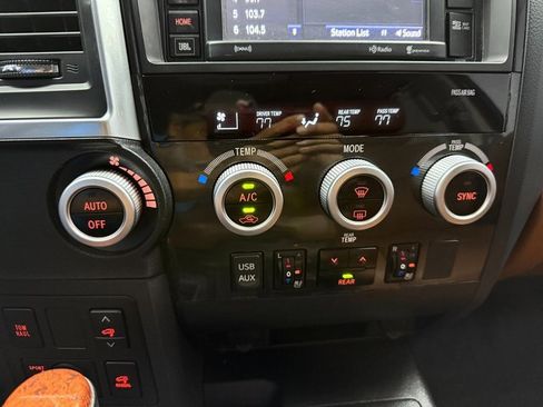 Used 2018 Toyota Sequoia Platinum image 19