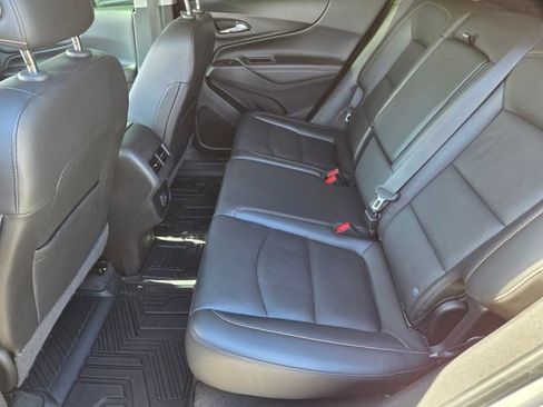 Used 2020 Chevrolet Equinox Premier image 11