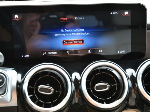 Used 2022 Mercedes-Benz GLB 250 GLB 250 SUV w/ Premium Package image 14