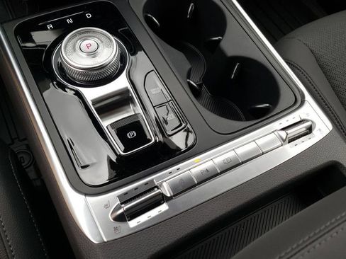 New 2026 Kia Carnival SX Prestige image 11