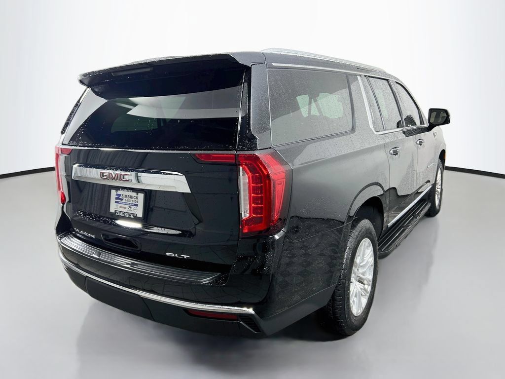 Certified 2023 GMC Yukon XL SLT w/ SLT Luxury Package AWD/4WD image 7