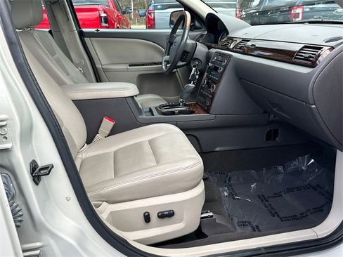 Used 2008 Ford Taurus Limited image 13