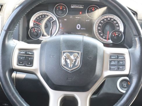 Used 2014 RAM 1500 Laramie w/ Convenience Group AWD/4WD image 14