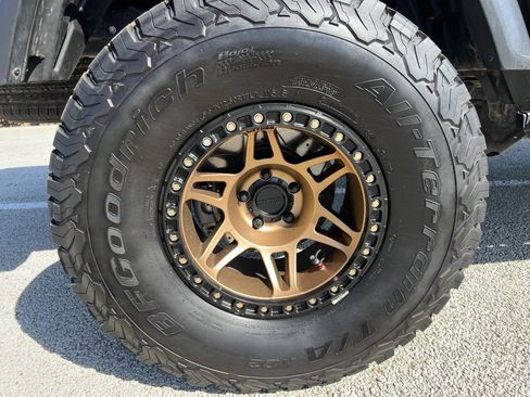 Used 2020 Jeep Gladiator Sport w/ Quick Order Package 24S image 37