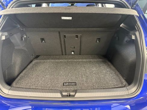 Used 2024 Volkswagen Golf R image 37