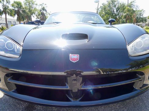 Used 2004 Dodge Viper SRT-10 image 97
