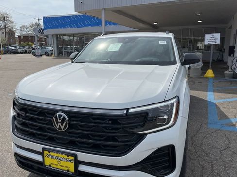 New 2026 Volkswagen Atlas Cross Sport SEL R-Line AWD/4WD image 24