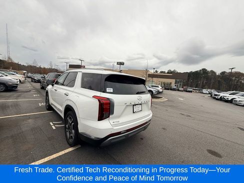 Used 2023 Hyundai Palisade Limited image 3