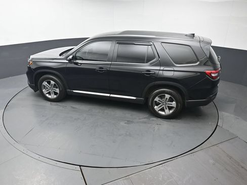 Certified 2024 Honda Pilot EX-L image 40