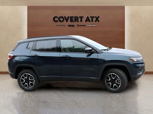 New 2026 Jeep Compass Trailhawk w/ Sun, Sound & Navigation Group image 6