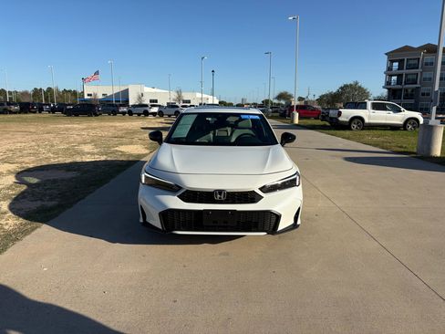 Certified 2025 Honda Civic Sport image 3