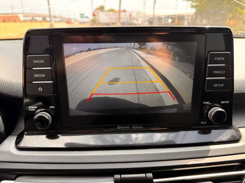 Used 2021 Kia Seltos LX image 18