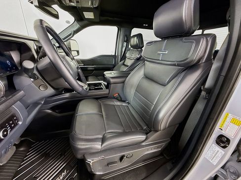 Used 2025 Ford F350 Platinum AWD/4WD image 25