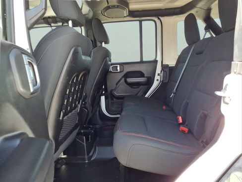 Used 2021 Jeep Wrangler Unlimited Rubicon AWD/4WD image 17