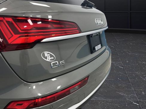 Used 2024 Audi Q5 2.0T Premium w/ Convenience Package image 34