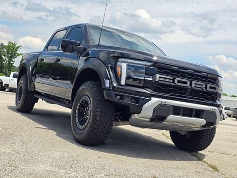 Used 2025 Ford F150 Raptor AWD/4WD image 7