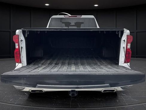 Used 2022 Chevrolet Silverado 1500 LT w/ Z71 Off-Road Package image 15