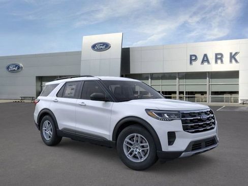 New 2026 Ford Explorer Active image 7
