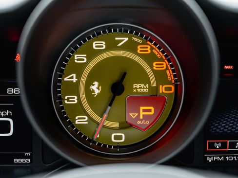 Used 2018 Ferrari 488 GTB RWD image 60