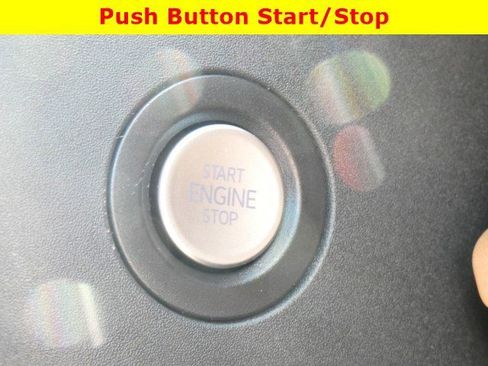 New 2025 Volkswagen ID. Buzz Pro S RWD image 31