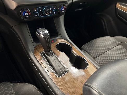 Used 2018 GMC Acadia SLE FWD image 33
