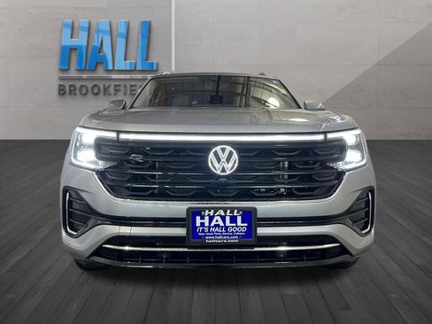 Certified 2025 Volkswagen Atlas SEL Premium R-Line image 9