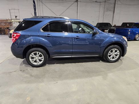 Used 2017 Chevrolet Equinox LT w/ Convenience Package image 13