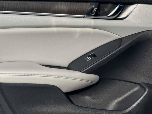 Certified 2019 Honda Accord EX-L image 12