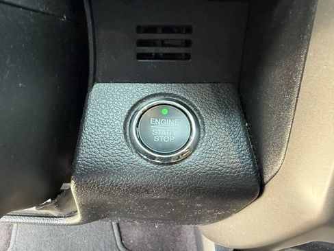 Used 2020 Ford Expedition XLT RWD image 22