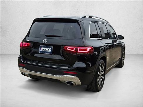 Used 2023 Mercedes-Benz GLB 250 image 5