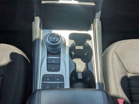 Used 2021 Ford Explorer XLT RWD image 19