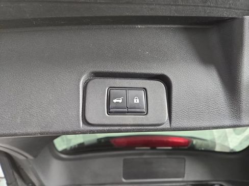 Used 2021 Nissan Rogue Platinum AWD/4WD image 32