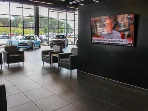 Used 2019 Toyota RAV4 LE image 95