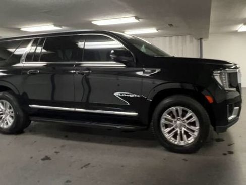 Certified 2021 GMC Yukon XL SLT w/ SLT Premium Package AWD/4WD image 2