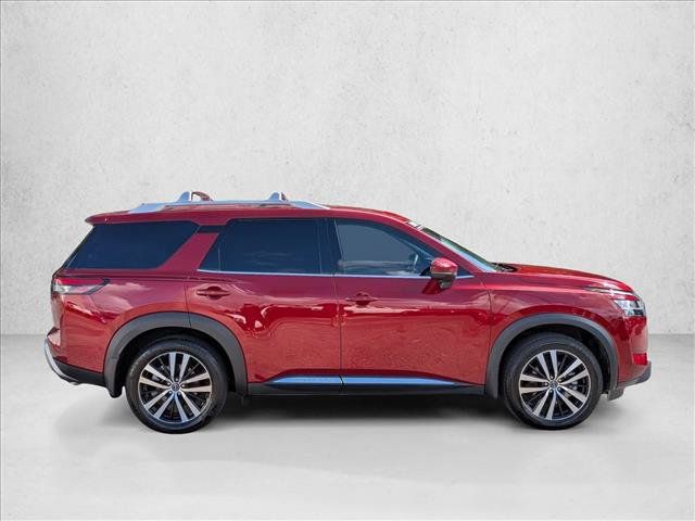 Used 2024 Nissan Pathfinder Platinum w/ Cargo Package FWD image 4