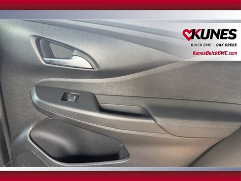 Used 2026 Buick Envista Sport Touring w/ Convenience I Package FWD image 34