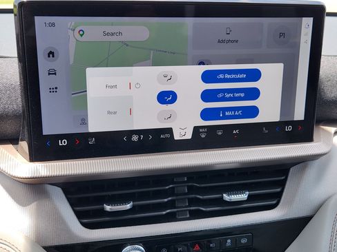 New 2026 Ford Explorer Active w/ Active Comfort Package RWD image 15