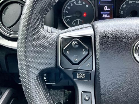 Certified 2021 Toyota Tacoma TRD Sport AWD/4WD image 22