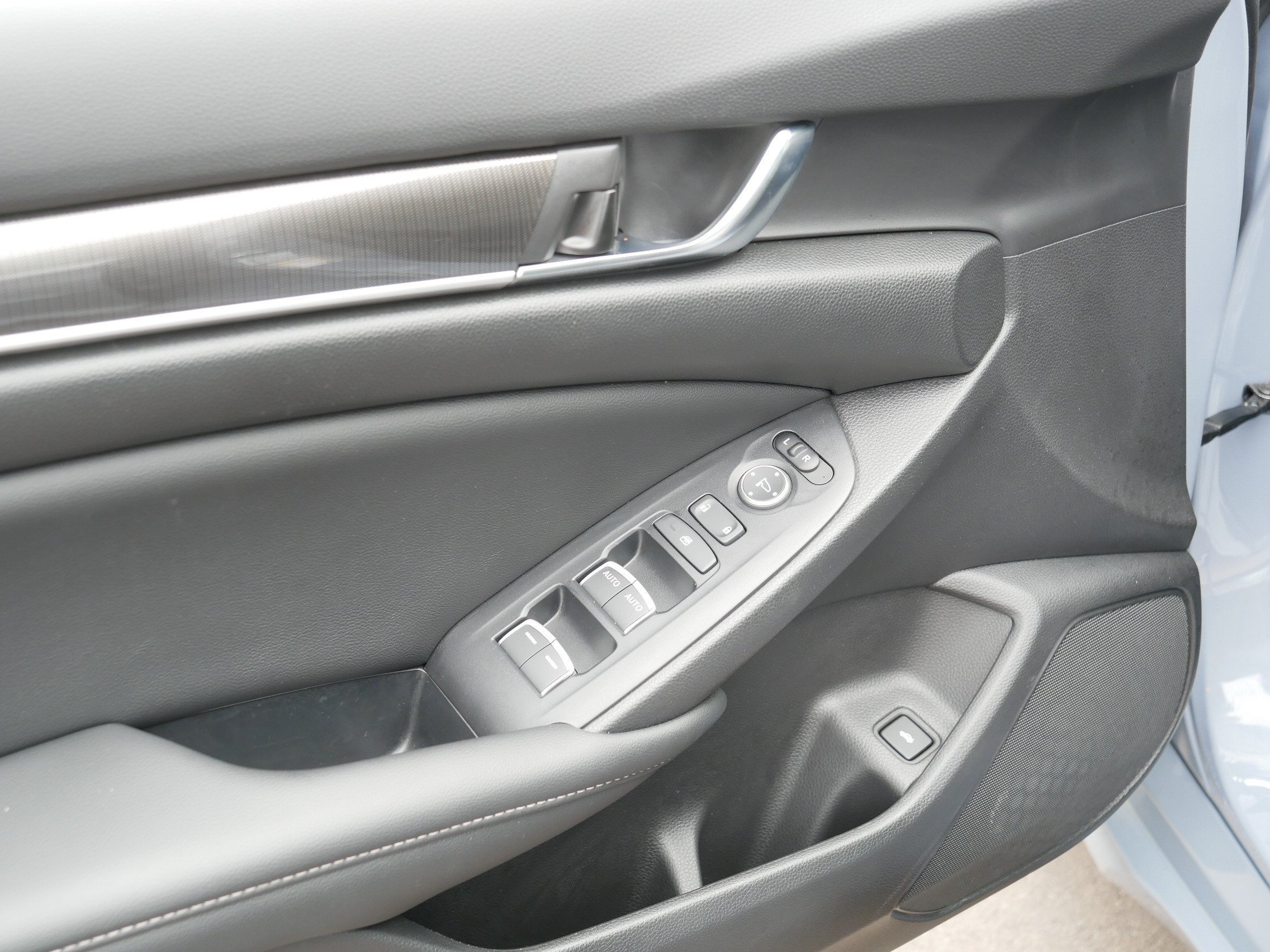 Used 2022 Honda Accord Sport image 15