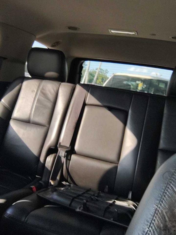 Used 2011 GMC Yukon SLT RWD image 16
