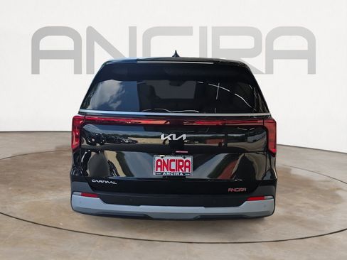 Certified 2026 Kia Carnival FWD image 7