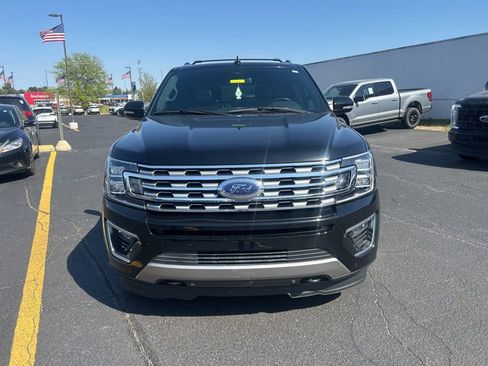 Used 2018 Ford Expedition Max Limited w/ Equipment Group 301A AWD/4WD image 2
