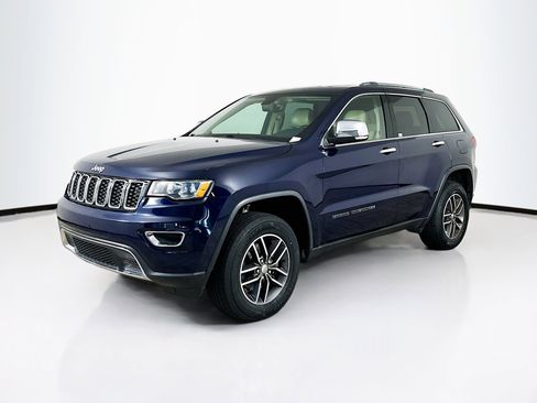 Used 2018 Jeep Grand Cherokee Limited image 3