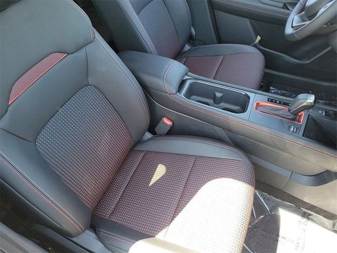 New 2026 Nissan Kicks SR image 19