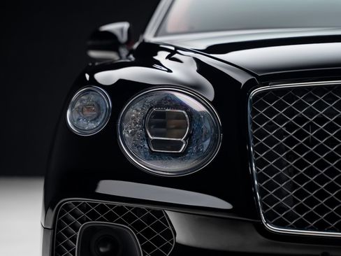 Used 2022 Bentley Bentayga Speed AWD/4WD image 9