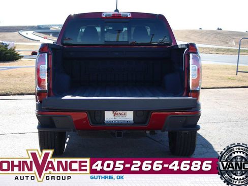 Used 2020 GMC Canyon Denali image 9
