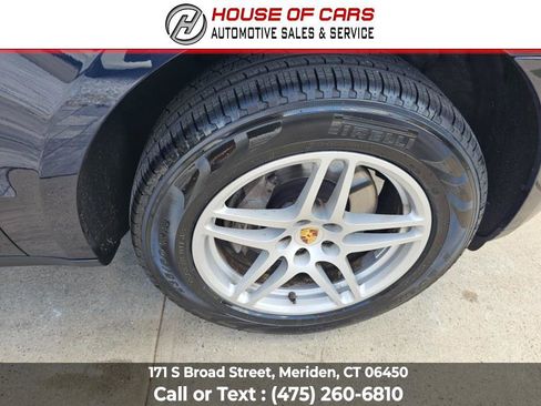Used 2018 Porsche Macan image 22