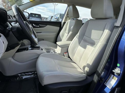 Used 2022 Nissan Rogue Sport SL image 22