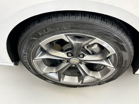 Used 2024 Chevrolet Malibu LT FWD image 11