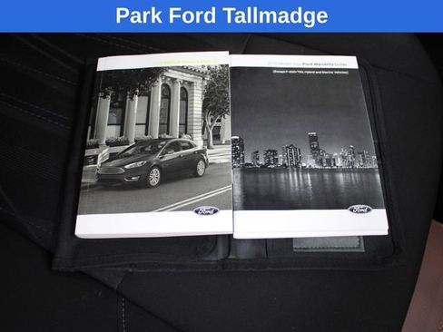 Used 2018 Ford Focus SE w/ SE Appearance Package image 28